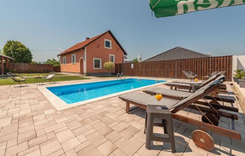 3 Bedroom Stunning Home In Otocac