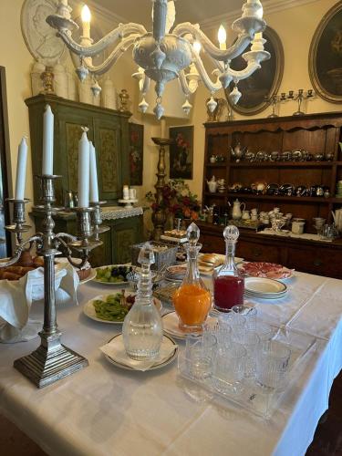 Villa VerucchioにあるBB Ildeの食器