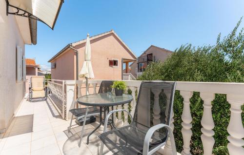 Beautiful Apartment In Biograd Na Moru With Wifi