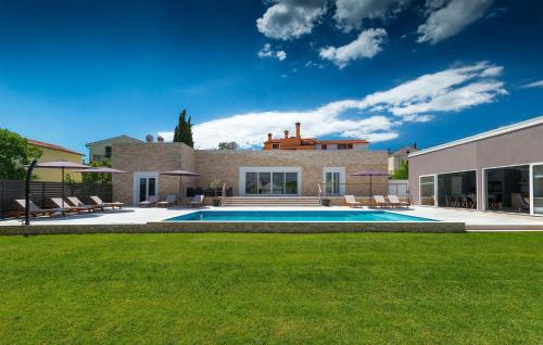 Beautiful Home In Rovinjsko Selo
