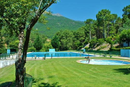 The swimming pool at or close to La Fragua