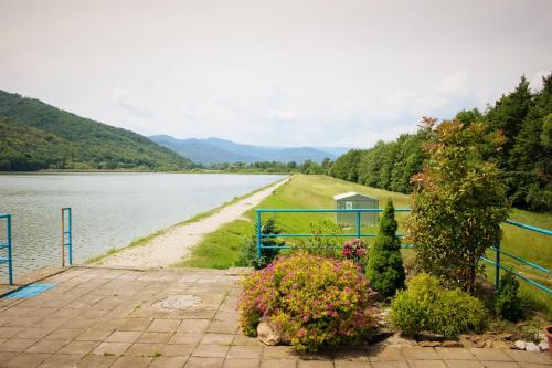 a view of the lake from the house at Penzion Flipper in Revúca