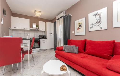 Awesome Apartment In Biograd Na Moru With Wifi