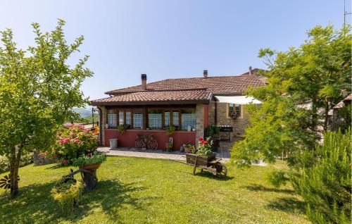 Zahrada ubytování Stunning Home In Fraz Cogna, Piazza Al