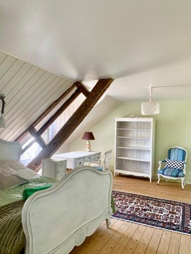 Gallery image of Maison d'Hôtes Château de La Lambardais in Maure-de-Bretagne