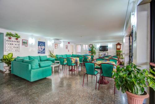 TV o dispositivi per l'intrattenimento presso Hotel Diamante 5 minuti dalla fiera di rimini CON PARCHEGGIO INCLUSO
