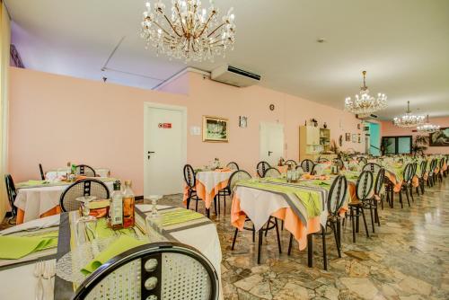 Ristorante o altro punto ristoro di Hotel Diamante 5 minuti dalla fiera di rimini CON PARCHEGGIO INCLUSO