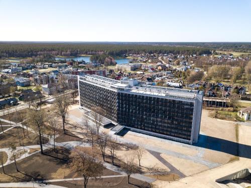Nespecifikovaný výhled na destinaci Druskininkai nebo výhled na město při pohledu z aparthotelu