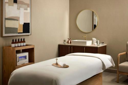 Letto o letti in una camera di Algarve Marriott Salgados Golf Resort & Spa