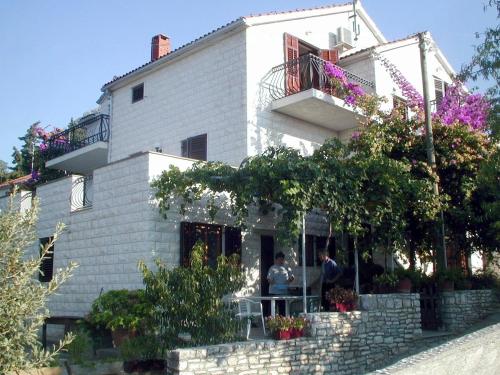 Apartment with sea view terrace
