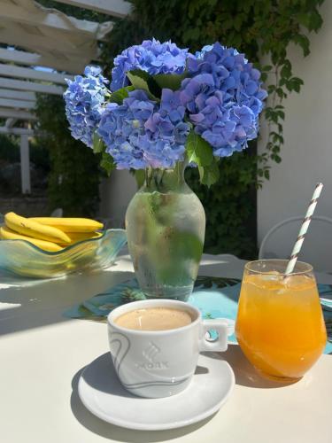 Nápoje v ubytování Most Oliva Resort Budva