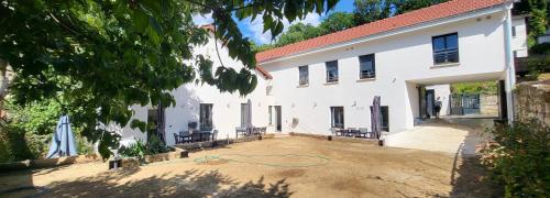 Grande OU petite maison sur 360m2 de jardin clos sans vis à vis