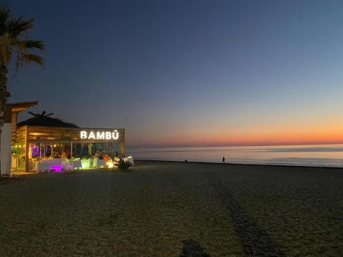 Naturlandskabet i nærheden af lejligheden