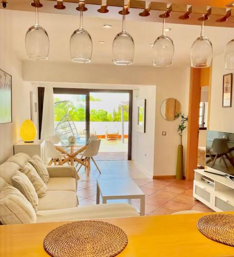Deluxe Villa - Oceanfront, Heated Pool