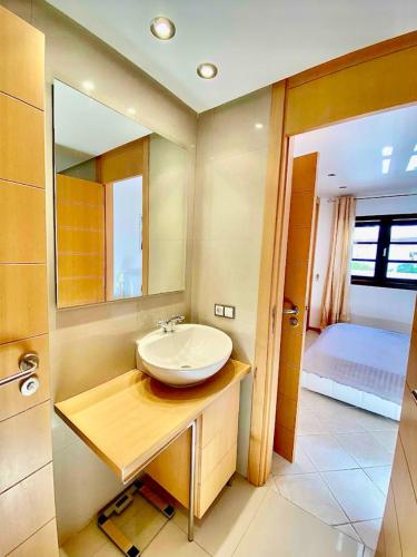 Deluxe Villa - Oceanfront, Heated Pool