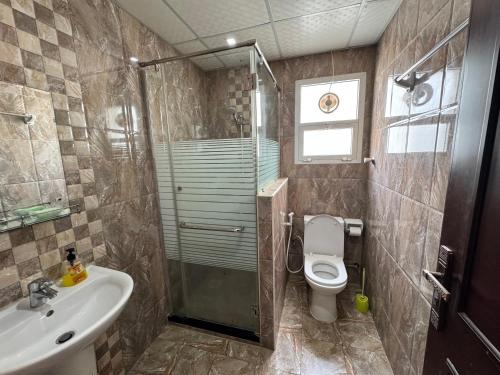 Kupatilo u objektu Dar Shaden hostel