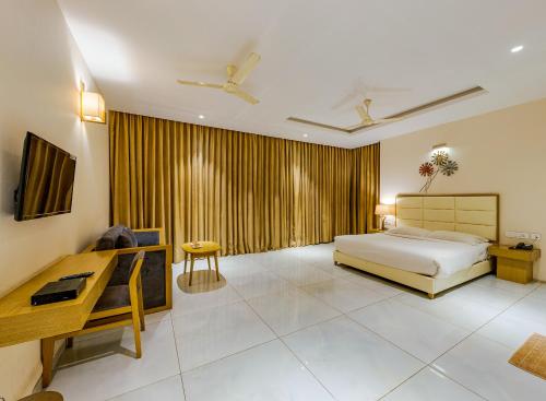 Postel nebo postele na pokoji v ubytování Hotel Sapphire Premium Hotel & Suite
