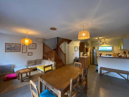 Maison à Capbreton avec Jardin, Proche Plage, WiFi et Parking - FR-1-413-86