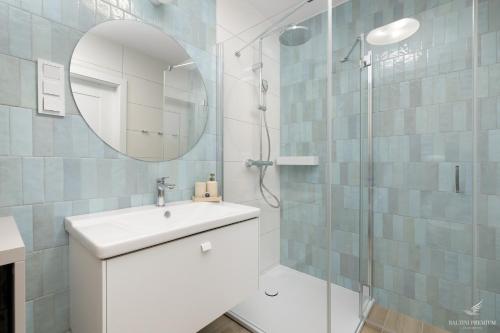 Ένα μπάνιο στο Baltini Premium Apartament Polanki Aqua