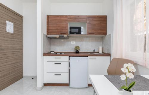 Nice Apartment In Pula With Wifi