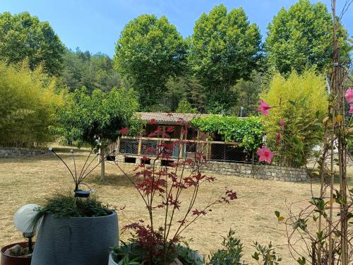 Photo de la galerie de l'établissement gite du devez des bruyéres, à Prades