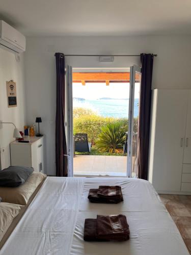 Apartments Vita - Modern apartments with a beautiful view of the Adriatic sea