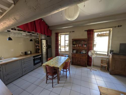 Appart 75 m2 Intramuros sur cour