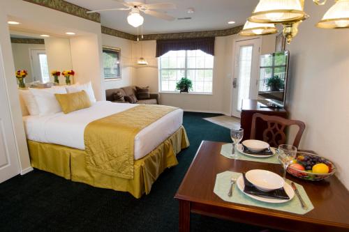 Afbeelding uit fotogalerij van The Suites at Fall Creek in Branson