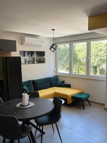 Giuseppe DESIGN - Apartment