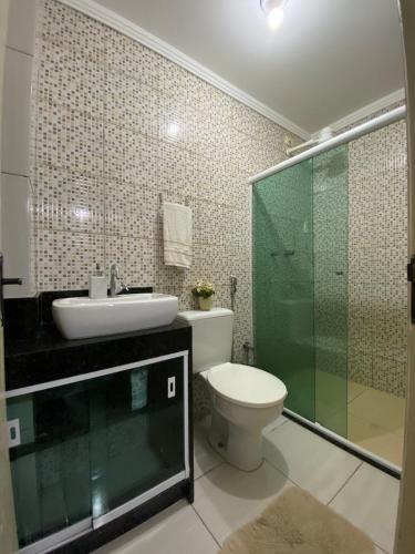 Ένα μπάνιο στο Apartamento familiar há 5min do centro