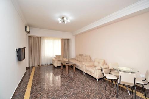 Pavstos Buzand Street, 1 bedroom New renovated, Modern apartment BU955