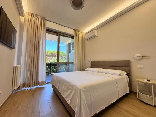 Luxury Apartment Metro Cornelia