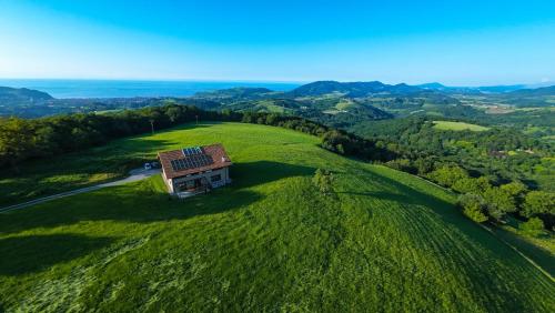 Landskap semula jadi dekat dengan the country house