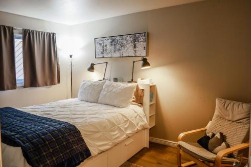 Ein Bett oder Betten in einem Zimmer der Unterkunft Renovated condo steps from Beaver Creek shuttle