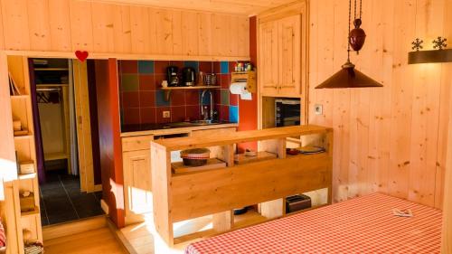 Charming mountain view apartment in Morzine