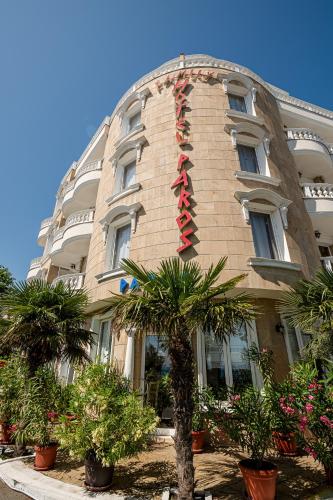 Budova, kde se hotel nachází