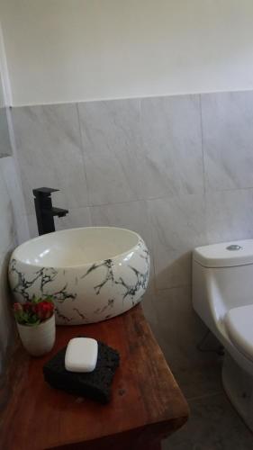 Koupelna v ubytování Tai Rapa Nui