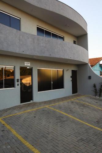 Bangunan di mana terletaknya apartmen
