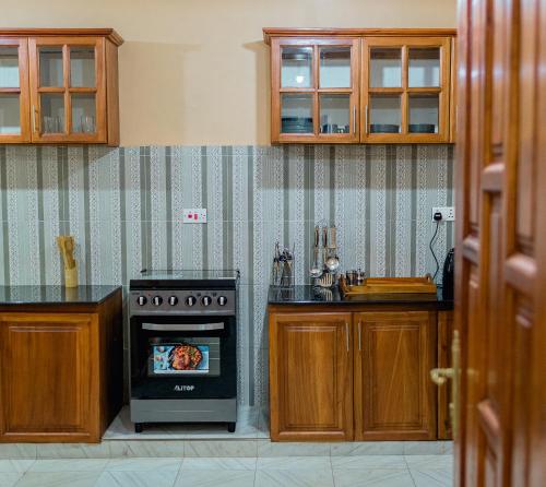 Kuchyň nebo kuchyňský kout v ubytování St Benedict House