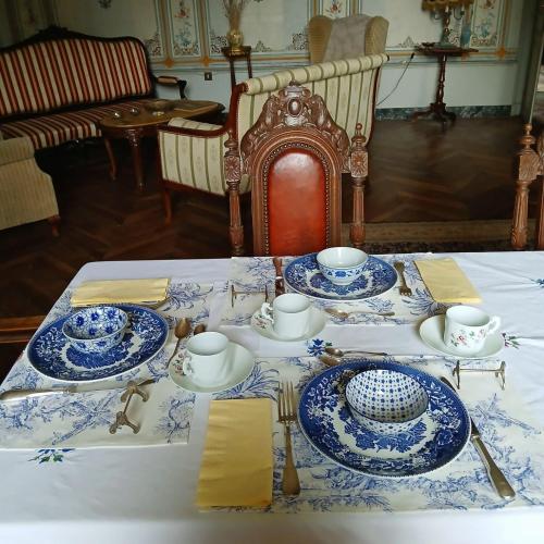 Khu vực ghế ngồi tại Château de Blot