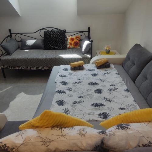 Ruang duduk di Studio apartman Laura