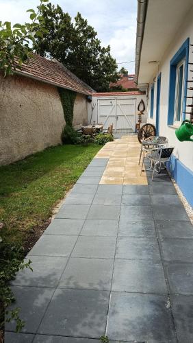 Budova, kde se prázdninový dům nachází