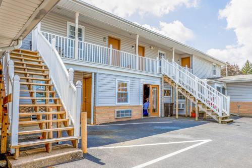 Gallery image of Dutch Motel Palmyra in Palmyra