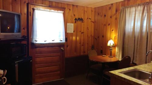 Photo de la galerie de l'établissement Alpine Motel, à Branch Township
