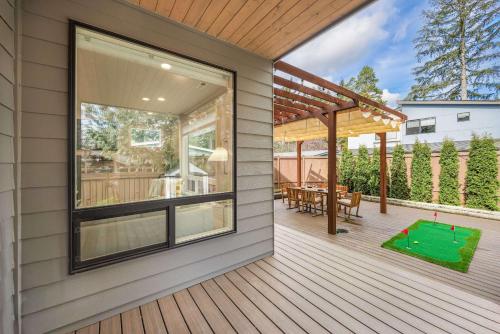 Αίθριο ή υπαίθριος χώρος στο Modern 4BR Family Oasis - Treehouse Bunk &Game Room