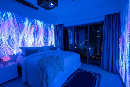Postel nebo postele na pokoji v ubytování Burj Khalifa View - Burj royale - Downtown - DUBAI 3BR