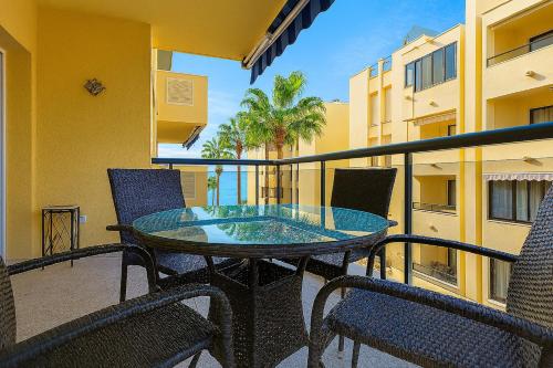 EL CORAL APARTMENT - First Beach Line