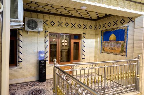 Η πρόσοψη ή η είσοδος του Guest house Mullo Kalandar