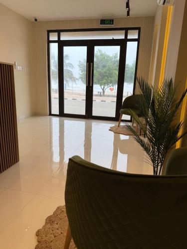 Χώρος καθιστικού στο Taqah Sea View I Stunning 3 Bedroom Apartment