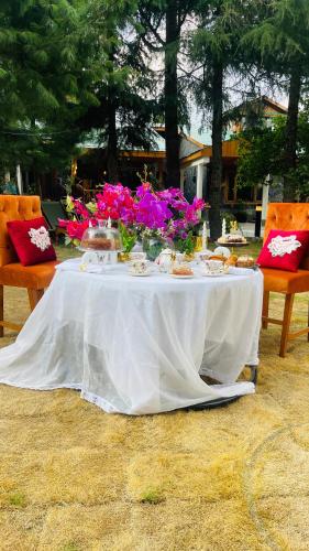 Сад в Secret Garden Kalam